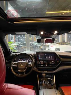 تۆیۆتا هایلاندەر